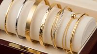 Gelang Emas London 10 Gram Keroncong Polos Trendi 2025. Foto: Gemini