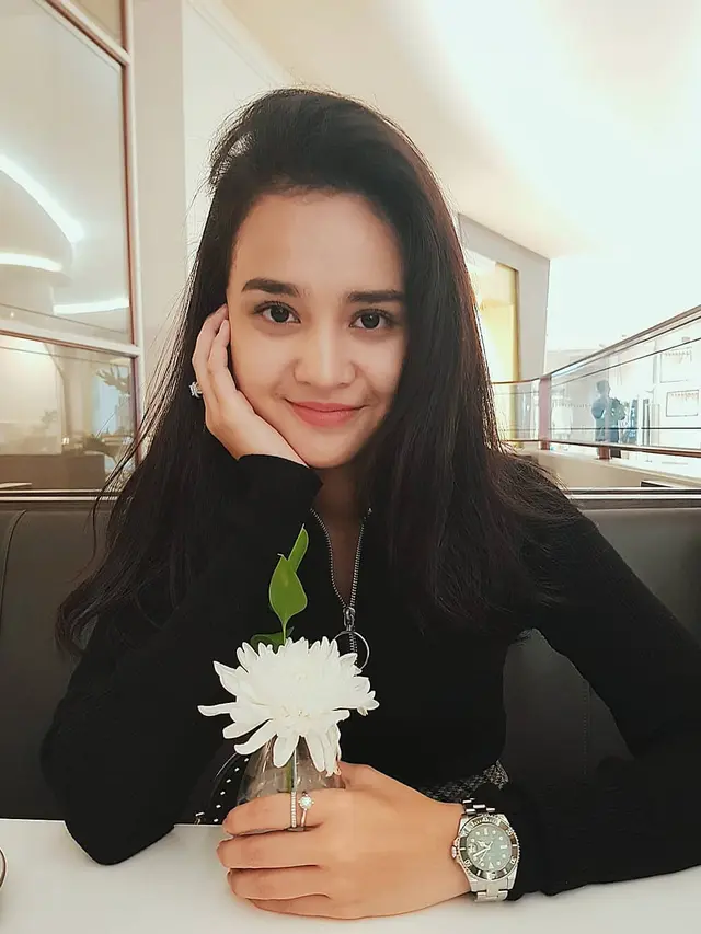 [Bintang] 5 Foto Michelle Ziudith yang Cantik dan Memesona