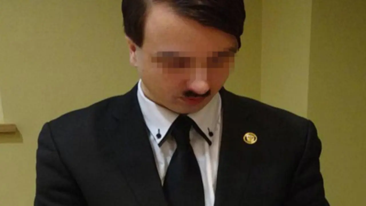 Adolf Hitler bajakan di Austria. (Heute.at)