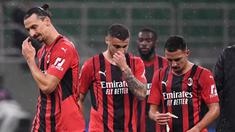 AC Milan kembali gagal meraih kemenangan di pentas Liga Champions. Rossoneri hanya mampu bermain imbang 1-1 melawan FC Porto dalam laga lanjutan Grup B yang digelar di San Siro, Kamis (4/11/2021). (AFP/Marco Bertorello)