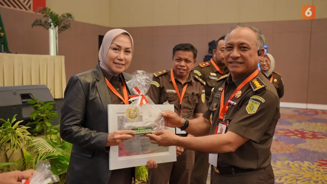 Kejari Makassar meraih 5 penghargaan prestasi kinerja terbaik di penghujung Tahun 2023 (Liputan6.com/Eka Hakim)