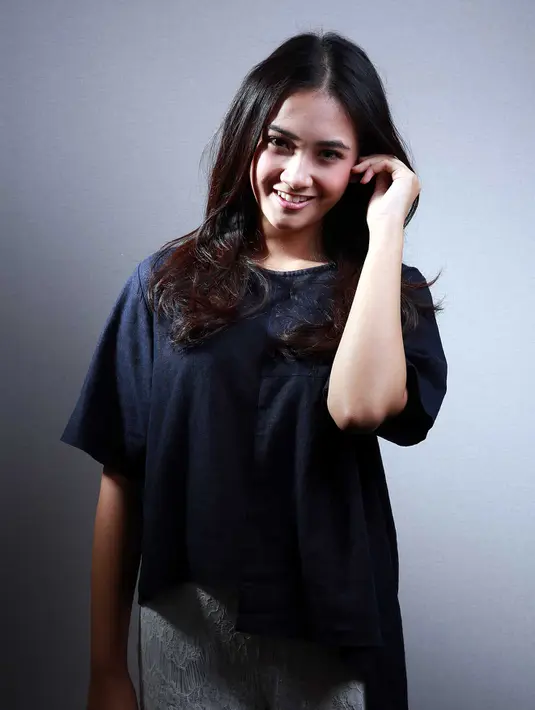 Film 'Magic Hour' merupakan debut pertama artis cantik Nadya Arina di dunia layar lebar. (Deki Prayoga/Bintang.com)