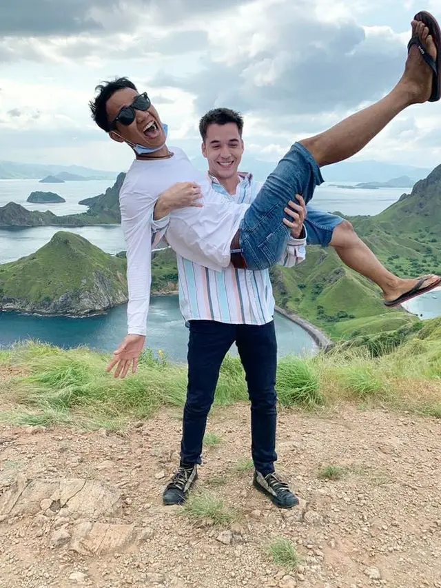 Potret Kebersamaan 8 Artis dengan Asistennya, Bak Keluarga