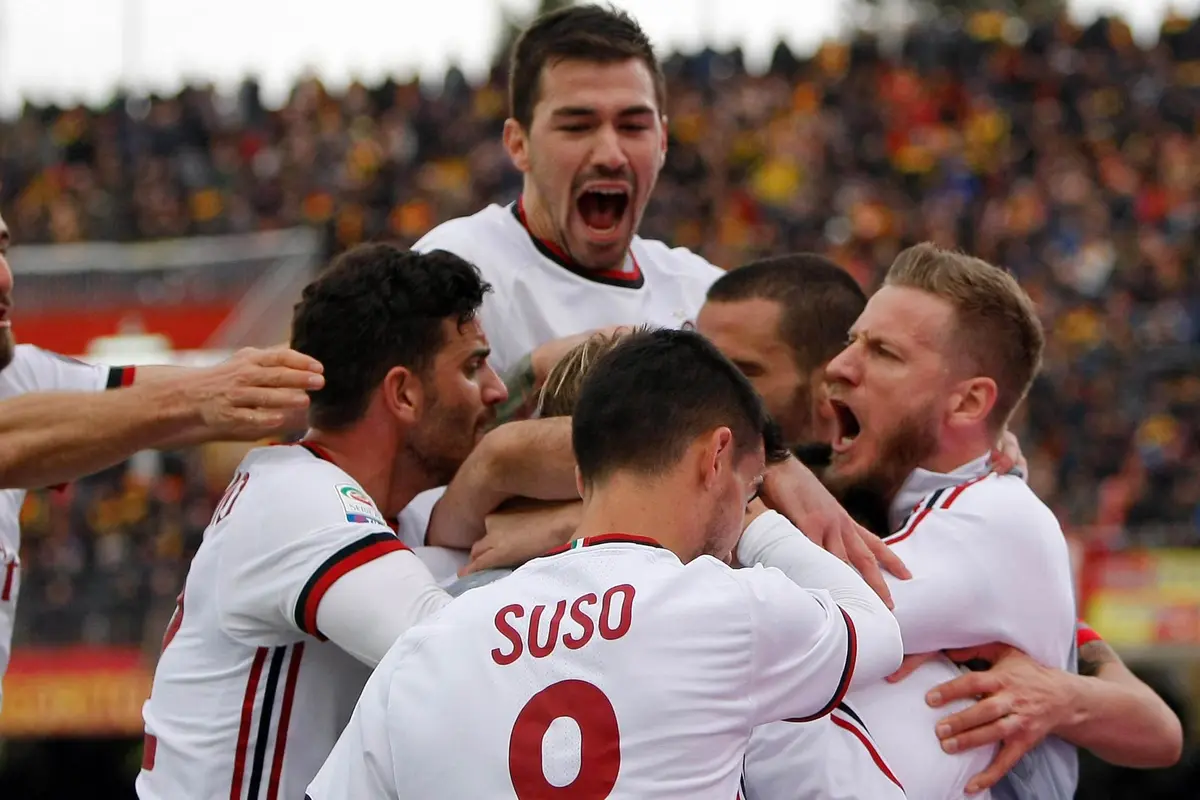 FOTO: AC Milan Ditahan Imbang Klub Juru Kunci