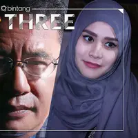 Bintang top three hari ini ada video Hotman Paris lagi nyawer cewe-cewe, kisah perjuangan Rachel Amanda melawan Kanker Tiroid dan Cerita Zaskia Adya Mecca gagal naik haji.