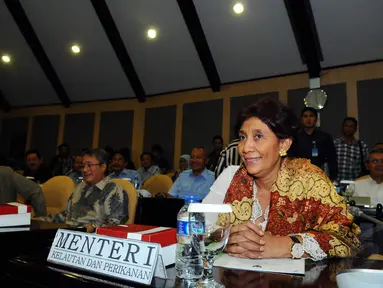 Menteri Kelautan dan Perikanan Susi Pudjiastuti menghadiri Rapat Kerja dengan para senator Komite II DPD RI, Jakarta, Rabu (5/11/2014). (Liputan6.com/Andrian M Tunay)