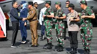 Presiden Joko Widodo (Jokowi) saat tiba di Pangkalan TNI AU Raden Sadjad, Kabupaten Natuna, Rabu (8/1/2020). (dok. Laily Rachev - Biro Pers Sekretariat Presiden)