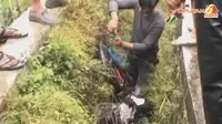 [VIDEO] Hujan Jalan Licin, Pengendara Diminta Berhati-hati