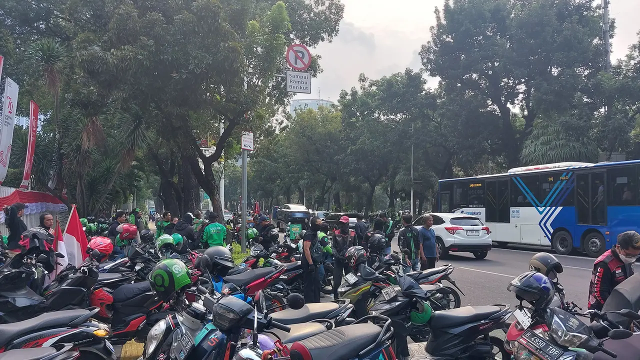 Mitra Ojek Online Tuntut Penghapusan Potongan Tarif Biaya Aplikasi