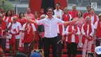 Komposer musik Addie MS bersama sejumlah tokoh, seniman dan artis melakukan deklarasi Indonesia Bangkit saat hari kebangktian nasional ke 111 tahun di GBK, Jakarta, Senin (20/5). Tujuan deklarasi ini untuk menyegarkan kembali ingatan dan tekad merawat persatuan Indonesia. (Liputan6.com/Angga Yuniar)