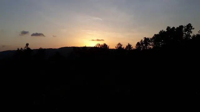 Sandekala atau menjelang waktu magrib di Cimaung, Gandrungmangu, Cilacap. (Foto: Liputan6.com/Muhamad Ridlo)