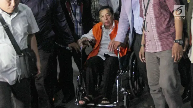PHOTO: Tinggalkan RSCM, Setya Novanto Resmi Ditahan di Rutan KPK