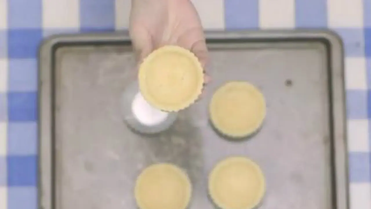 Kudapan Manis Pie Susu Mini 