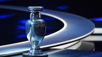 Trofi Piala Eropa. (AFP/Loic Venance)
