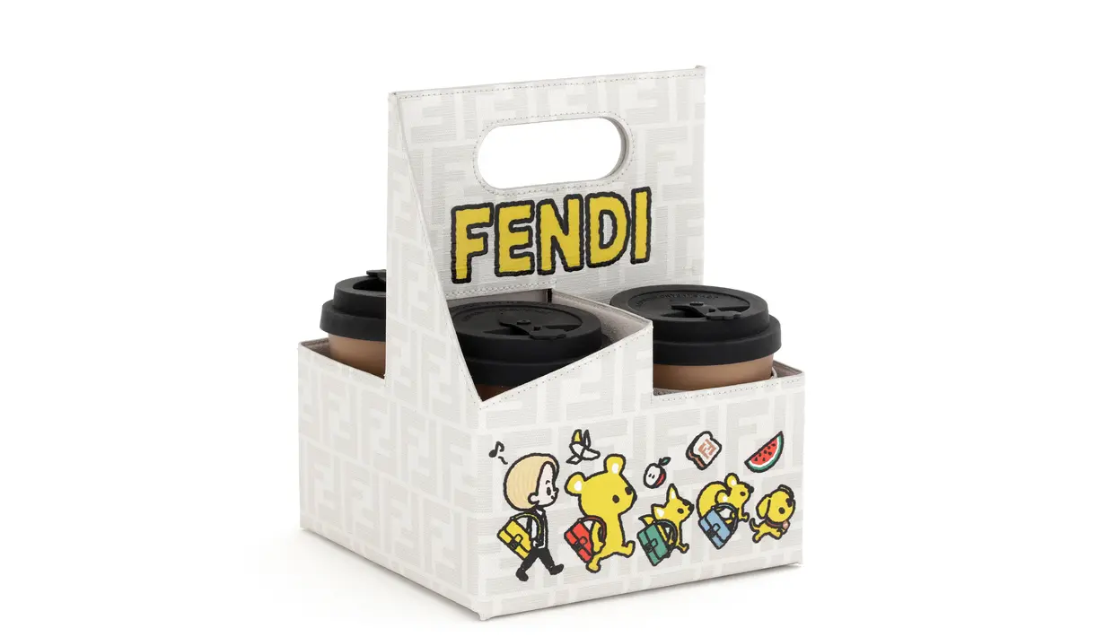 Koleksi ini sekarang tersedia di butik FENDI di seluruh dunia dan di fendi.com, dengan Peekaboo X-Lite Small yang unik sebagai produk eksklusif untuk Jepang. [Foto: Fendi.dok]