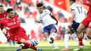 Pada menit ke-43, Aston Villa berhasil unggul lebih dulu. Umpan dari John McGinn mampu dikonversikan Ollie Watkins menjadi gol dengan tendangan kaki kiri. (Foto: AFP/Pool/Martin Rickett)