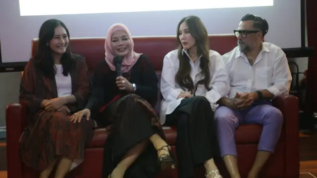 Jeremy Thomas dan Ina Thomas  hadir dalam diskusi yang digelar komunitas Anti Pelakor (AP)