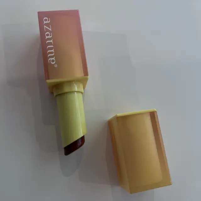 Sunscreen untuk Bibir Cantik, Azarine Glowkiss Sunscreen Lip Balm SPF 35 PA+++