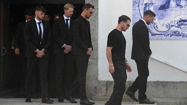 Diselimuti Duka, Sejumlah Pesepak Bola Dunia Hadiri Upacara Pemakaman Diogo Jota