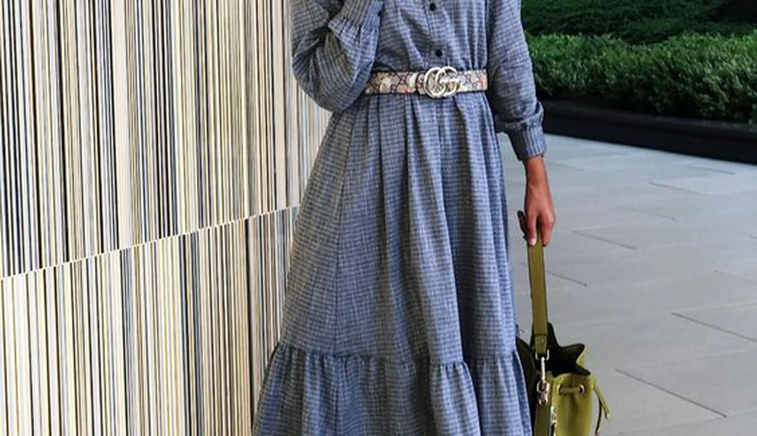 Inspirasi Dress Rumbai Hijab Untuk Wanita Bertubuh Kurus - Photo Fimela.com