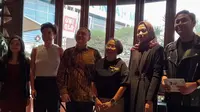 Jumpa pers pelaksanaan Jakarta Fashion Week (JFW) 2025 yang dihadiri Chairwoman Jakarta Fashion Week Svida Alisjahbana (ketiga dari kiri) di Jakarta, Rabu (9/10/2024). (dok. Liputan6.com/Dinny Mutiah)