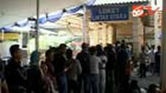 Stasiun Senen Masih Dipadati Pemudik