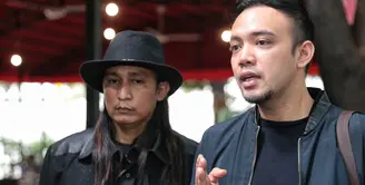 Perselisihan mantan pasangan Sandy Tumiwa dan Tessa Kaunang belum juga usai. Setelah Sandy datang ke rumah Tessa dan melakukan penggerebekan, kini Sandy melaporkan Tessa ke pihak kepolisian. (Adrian Putra/Bintang.com)