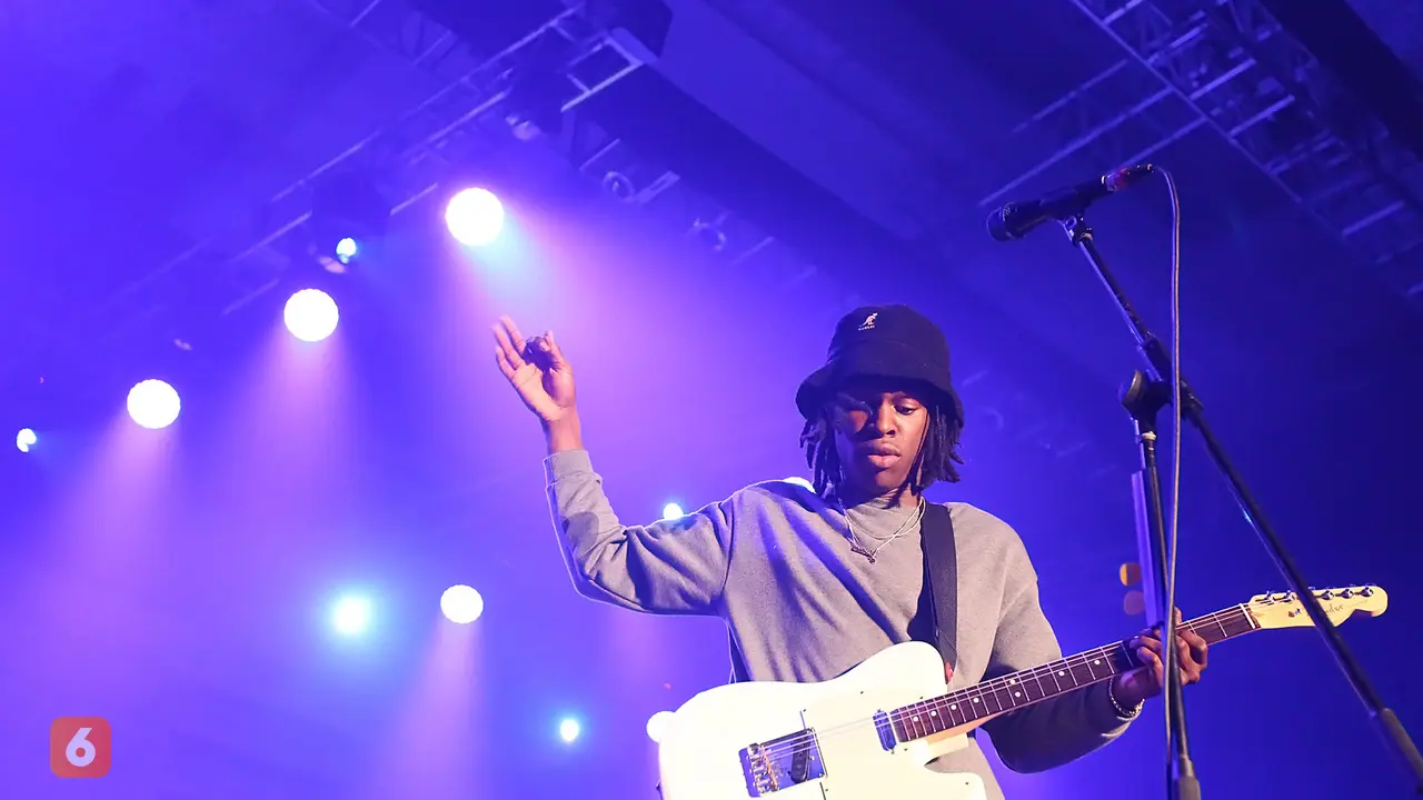 [Bintang] Daniel Caesar