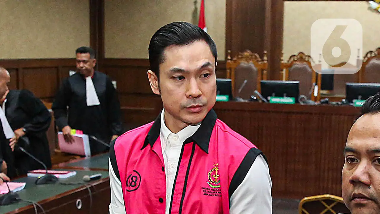 Penampilan Harvey Moeis Saat Jalani Sidang Dakwaan Kasus Korupsi Timah