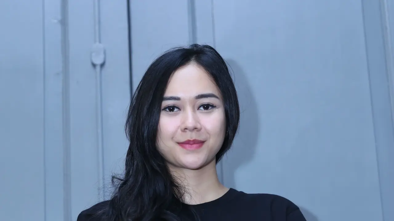 [Bintang] Aura Kasih