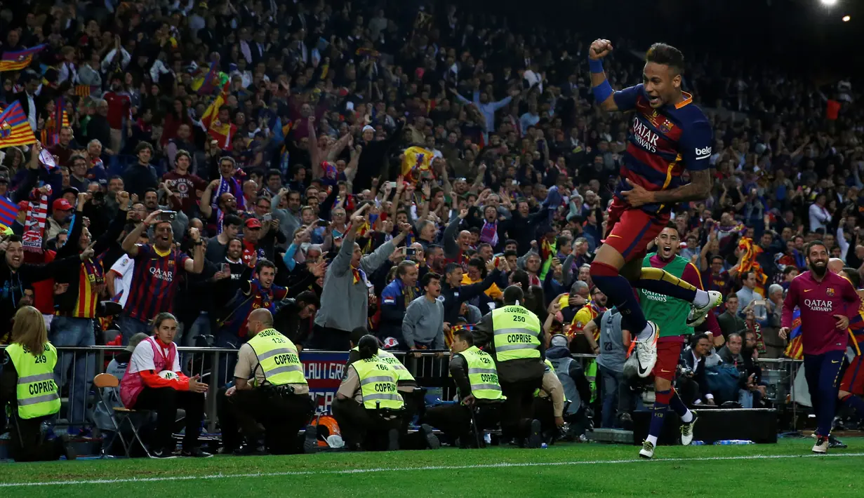 Ekspresi striker Barcelona, Neymar, setelah mencetak gol ke gawang Sevilla pada final Copa del Rey yang berlangsung di Vicente Calderon, Madrid, Minggu (22/5/2016). (Reuters/Juan Medina))