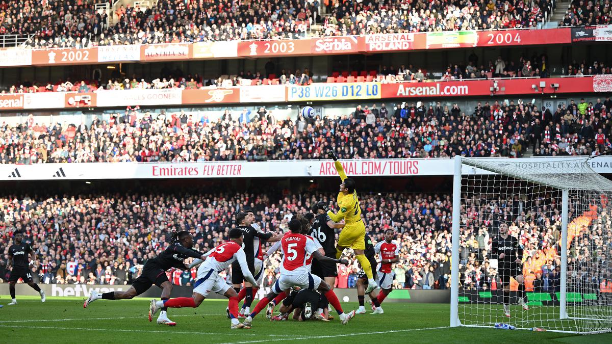 Hasil Liga Inggris: Diwarnai Kartu Merah Myles Lewis Skelly, Arsenal Kandas dari West Ham di Kandang