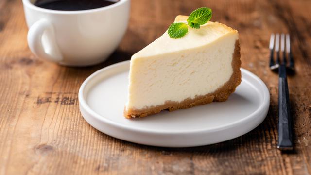 Suka Work From Coffee Shop? Ini Jumlah Kalori dari Snack yang Menemani Secangkir Kopimu (4)