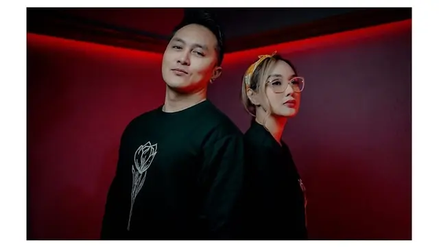 8 Tahun Menikah, Ini 8 Potret Sara Wijayanto dan Demian Aditya yang Selalu Mesra