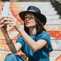 Ilustrasi selfie. (dok. unsplash.com/Asnida Riani)
