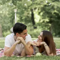 ilustrasi pasangan kekasih/copyright freepik.com/freepik