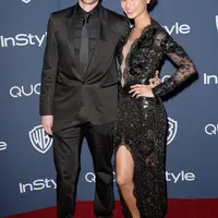 Jamie Chung dan Bryan Greenberg (via popsugar.com)