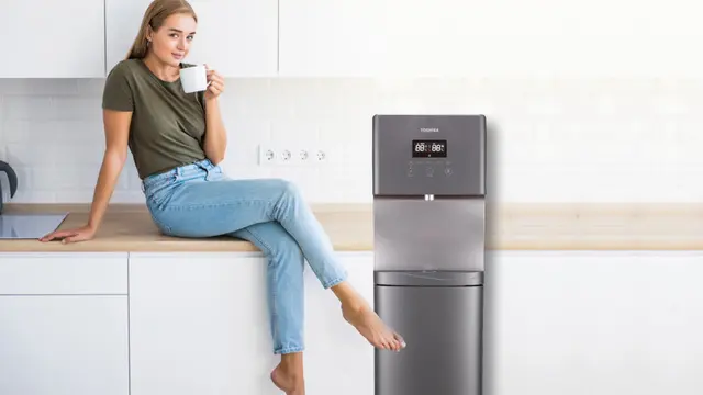 Cara Memastikan Dispenser Tetap Bersih. [Toshiba]