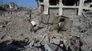 Kesepakatan tersebut memunculkan harapan baru akan berakhirnya perang Israel-Hamas. (AP Photo/Jehad Alshrafi)