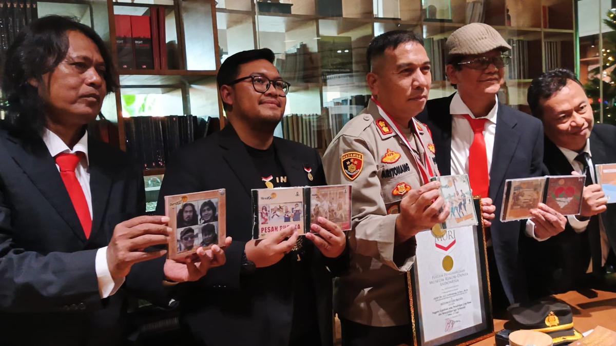 AKBP Aritonang Perwira Polisi Yang Coba Rebut Hati Masyarakat Lewat 