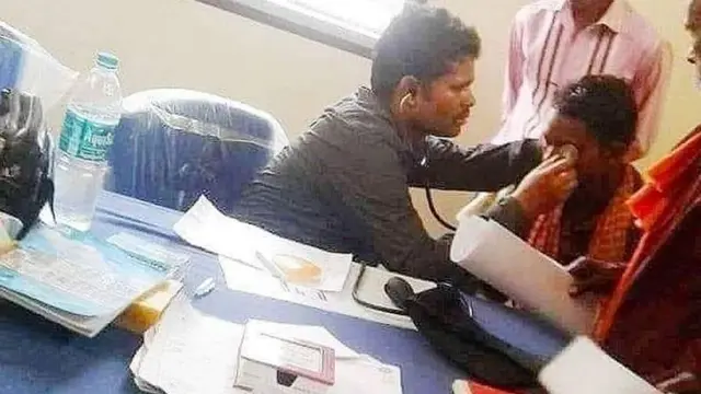 Pakai Benda Tak Sesuai Fungsi, Kelakuan Orang-Orang Ini Bikin Bingung
