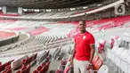 Pelatih timnas Indonesia, Patrick Kluivert usai wawancara khusus dengan Liputan6 SCTV di tribun VIP Stadion Utama Gelora Bung Karno, Jakarta, Selasa (14/1/2025). (Liputan6.com/Herman Zakharia)
