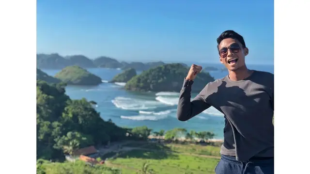 5 Gaya Bagas Adi Nugroho saat Liburan di Alam Bebas, Lepas Penat