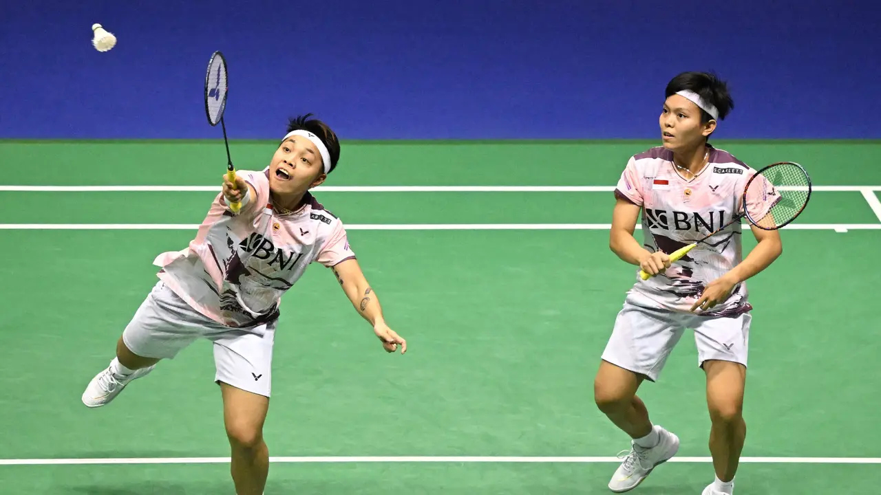 Foto: Angkat Topi untuk Perjuangan Apriyani / Siti Fadia di Final Hong Kong Open 2023