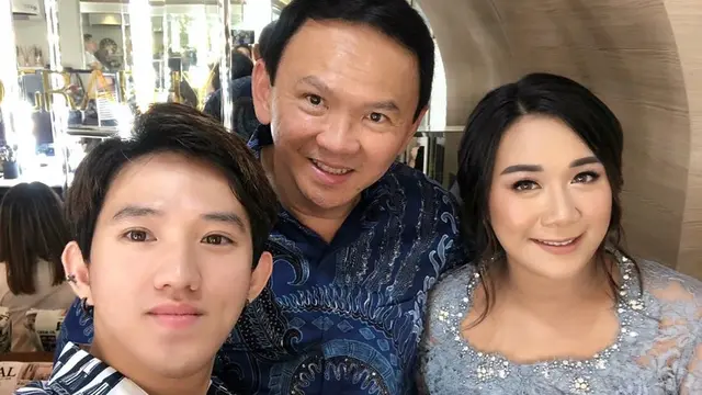 Momen Ahok dan Puput Nastiti Saat Pemotretan Jelang Melahirkan (sumber: instagram/bellyiverzon)