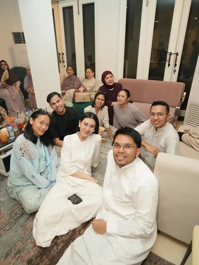 Potret Ruang Keluarga di Rumah Reza Artamevia (Foto: Instagram @rezaartameviaofficial)