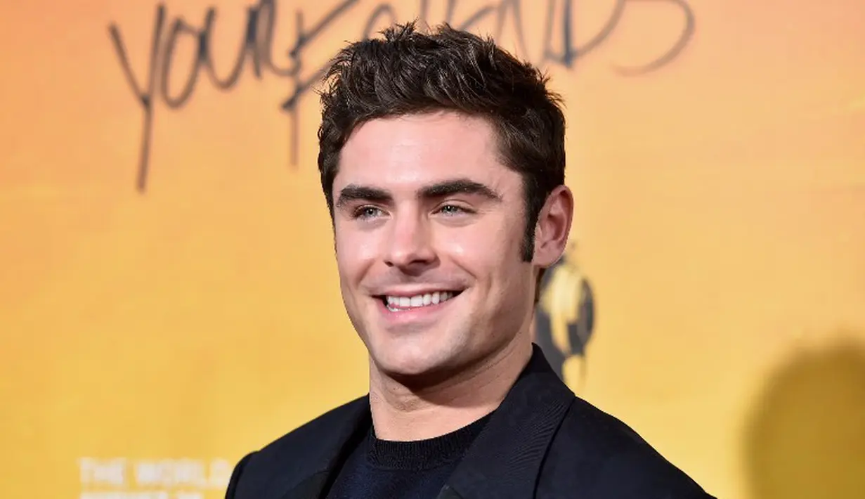 Zac Efron kecum manis Simone Biles. (AFP/Bintang.com)