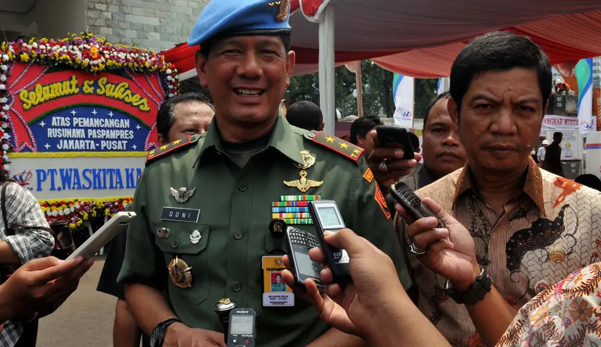 Doni menjelaskan bahwa prajurit yang masih lajang atau belum berkeluarga saja yang mendapatkan jatah rusunawa ini, Jakpus, Kamis (2/10/2014) (Liputan6.com/Johan Tallo)