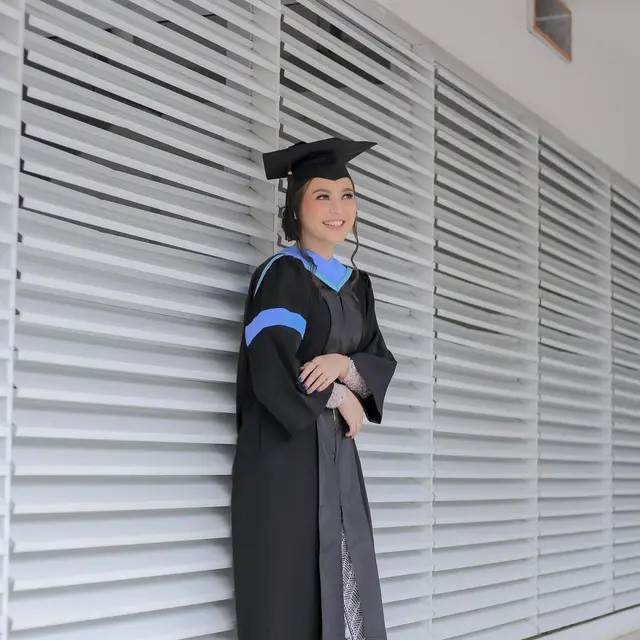 6 Potret Bahagia Wisuda Haviza Devi Anjani, Raih Gelar Sarjana Psikologi