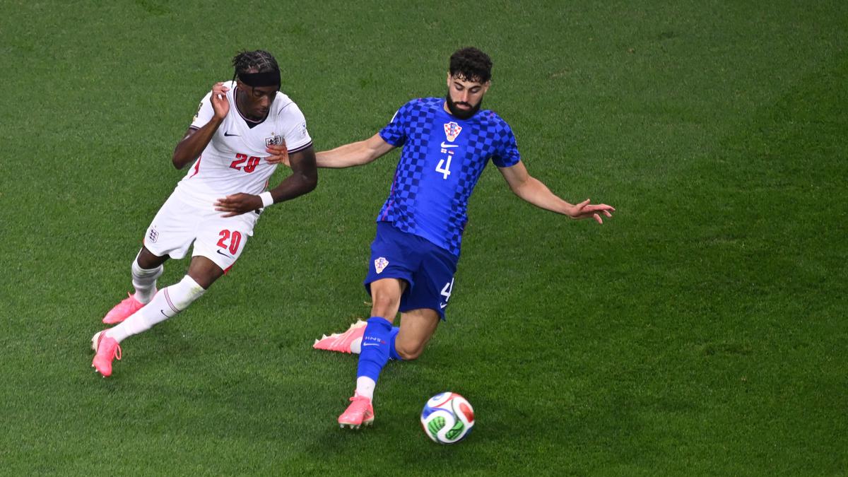 Inggris Vs Kroasia: Pujian Rooney untuk Madueke